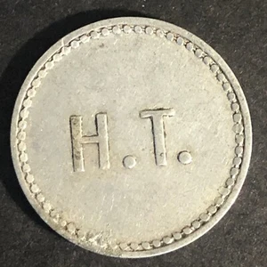 H.T. Monogram Good For One Drink Aluminum Maverick / Unknown Token 24mm   - Picture 1 of 3