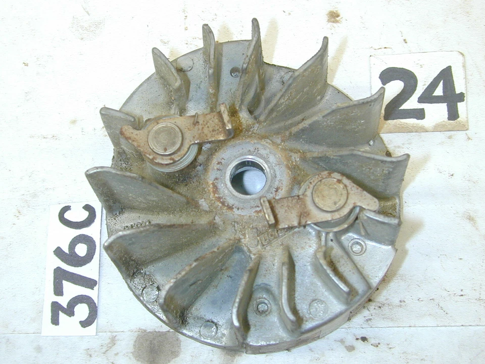 Recortadora herbicida Poulan ProLink PPB200 OEM - Volante Foto 1 de 1