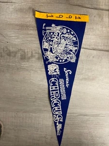 BANDERÍN DE CIRCO SANTUARIO RECUERDO VINTAGE 23 PULGADAS - Imagen 1 de 2