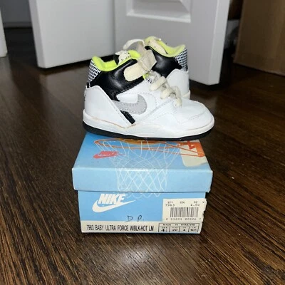 De colección Nike Baby Ultra Force con Negro Lo último Lm Talla 4.5c Foto 1 de 4