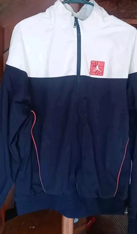 Cortavientos Nike Air Michael Jordan XXL rojo/blanco/azul autografiado cuadrado en la parte delantera Foto 1 de 4
