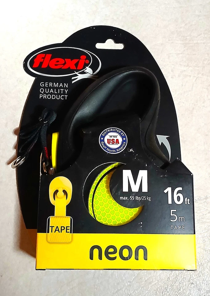 Flexi неоновая отражающая черная и неоновая желтая выдвижная лента поводок для собаки средний размер до 55 фунтов - Изображение 1 из 1