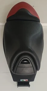 Sella Sedile Completo Aprilia SR Factory R 50cc 2004 2005 2008 2009 2010 2010 - Imagen 1 de 1
