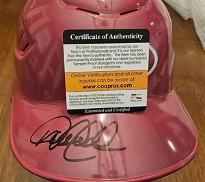 Derek Jeter, The Captain HOF Yankees Signed Autograph Rawlings Pink Helmet w/COA - Picture 1 of 2