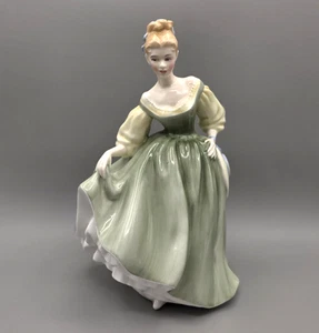 Vintage Royal Doulton Fair Lady Figur 2193 ~ kostenloser Versand - Bild 1 von 7
