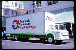 Scivolo originale, camion Ford in alluminio Reynolds a San Francisco, 1976 - Foto 1 di 1