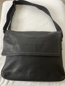Levenger Bomberjacke Leder Laptop Messenger Bag Pebble Black - Bild 1 von 4