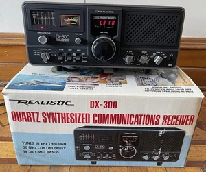 Vintage Realistic DX-300 Quartz Synthesized Communication Receiver JAPAN *TESTED - Zdjęcie 1 z 15