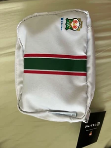 NEW United Airlines Limited Edition Wrexham AFC Polaris Amenity Kit White Sealed - Picture 1 of 3