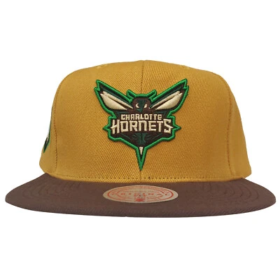 Gorra Charlotte Hornets Mitchell & Ness NBA Snapback Logo 3D Caqui Marrón Nueva con Etiquetas Foto 1 de 4