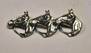 Prendedor broche caballos plata esterlina 3 cabezas de caballo - Imagen 1 de 10