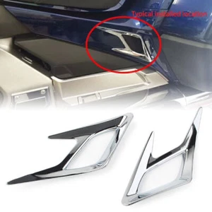 Fit Honda GL1800 18-20 Parafango Posteriore Ventola Trim Decalcomania Accento Coperchio Aspirazione Aria Tappo - Foto 1 di 8