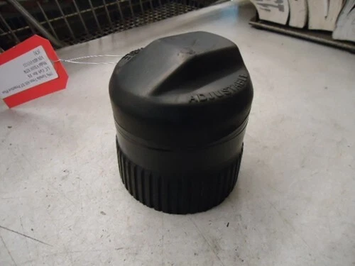 Yamaha Cover Strut Cover Guard 1996 Vmax 500 600 XT DLX Twin OEM 8AY-77554-01-00 - Image 1 of 1