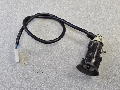 USADO ORIGINAL GENUINO PORSCHE 928 CONDUCTOR UNIDAD CERRADURA PUERTA SIN LLAVE CON INTERRUPTOR L1 Foto 1 de 4