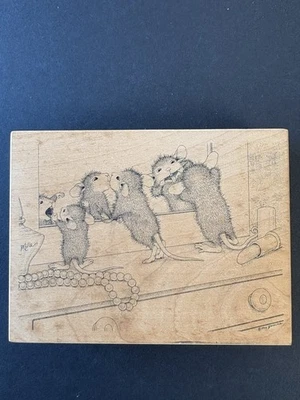 House Mouse Stampa Rosa Lookin Good Mirror Pearls 1999 Rubber Stamp 398M - Image 1 of 4