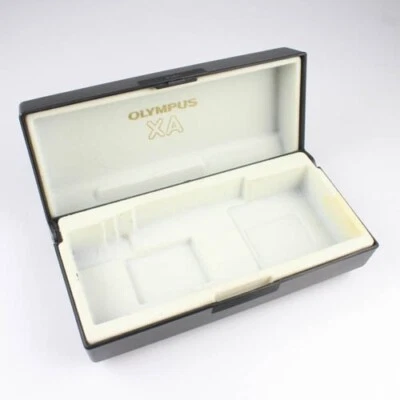 Olympus XA - Cámara rígida original SOLO EN CAJA - Almacenamiento de plástico con interior moldeado Foto 1 de 4