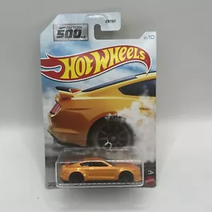 Hot Wheels Factory 500 CV Walmart Ford Mustang Shelby GT350R arancione - Foto 1 di 9