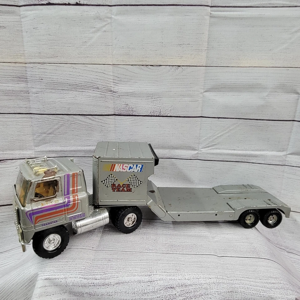 Vintage 1979 ertl Nascar semi&trailer car hauler w/trailer storage drawer no car - Image 1 of 4