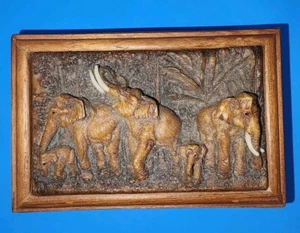 Munag Mang Trinket Box Elephants Jungle Scene Resin - Picture 1 of 19