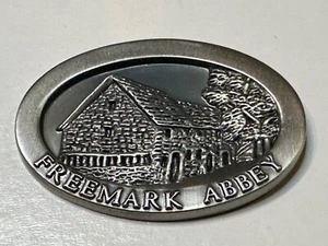 Vintage 2002 Wine Country Pins Freemark Abbey St Helena CA NAPA Winery Lapel Pin - Picture 1 of 3