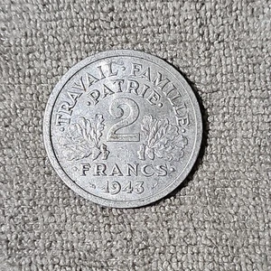 1943 France - 2 Francs Coin - Aluminum KM#904 #2 - Picture 1 of 2