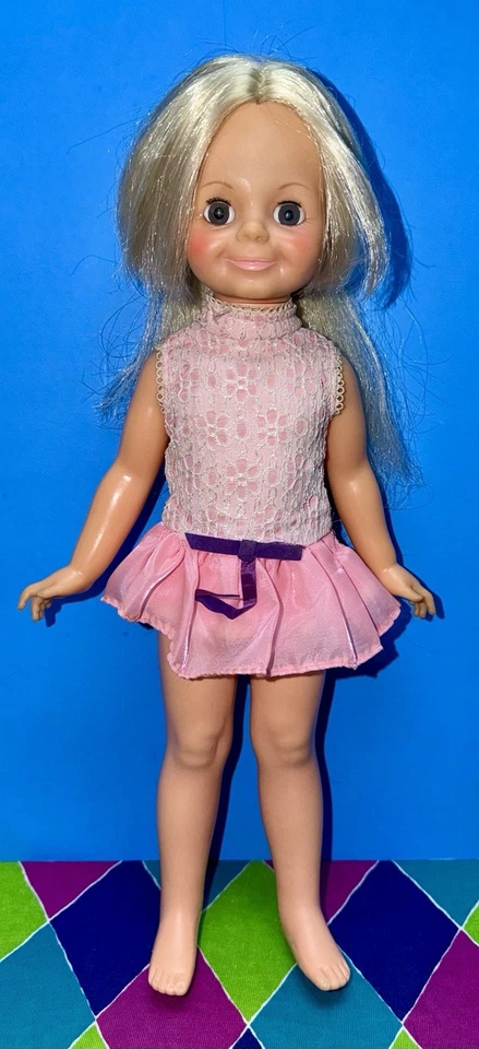 MUÑECA DE TERCIOPELO, ORIGINAL MOVIN’ GROOVIN’ 15" CON TRAJE ORIGINAL, ¡IDEAL 1971! Foto 1 de 4