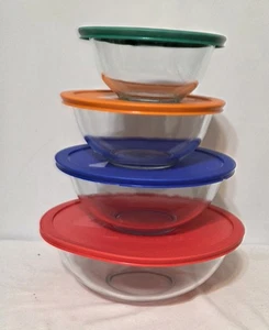 Pyrex Mix It Essentials 8 Stück Glas Rührschüsseln mit Kunststoffdeckel - versiegelt - Bild 1 von 4