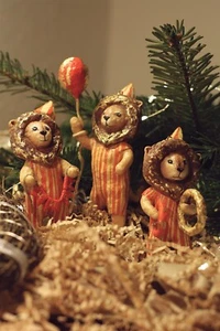 Handgemachte Christbaumanhänger "Zirkuslöwen" – Set aus 3 einzigartigen Figuren - Bild 1 von 13