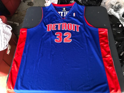 100% authentic Reebok Richard Hamilton Detroit Pistons Basketball Jersey SZ 56 Cover