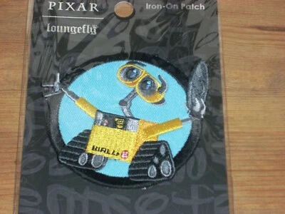 Disney Pixar WALL-E Compactador de Basura Día de la Tierra Bordado Hierro En Parche Nuevo  Foto 1 de 4