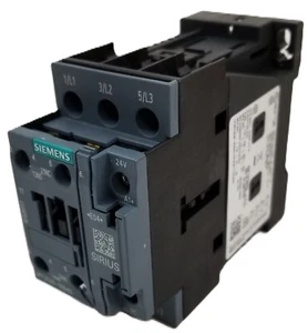 Siemens 3RT2026-1BB40 Contactor SIRIUS 3PST-NO 24Vdc Coil 690VAC 25A DIN w/Crack - Picture 1 of 12