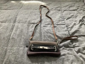 CHAPS TAN BLACK BROWN LEATHER CROSS BODY PURSE BAG SMALL - Picture 1 of 10