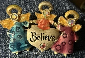Vintage AJMC Angel Believe Pin Rosa Blau Silber - Bild 1 von 2