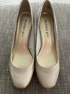 Women’s Shoes Madden Girl 8.5 Getta Nude Patent Leather Look 3.75” Heel - Image 1 of 4