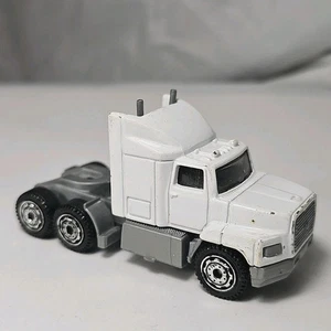 Matchbox Ford Aeromax Semi Cab Tractor  1:97 Scale Trailer Truck Diecast White - Picture 1 of 10