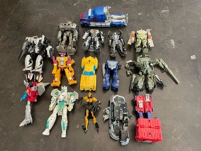 Transformers Assorted Figure Lot For Parts Or Repair Broken Incomplete - Image 1 of 4