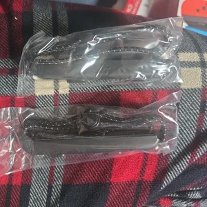 Paire de bracelets pour manette Nintendo Switch Joy Con noirs neufs d'origine - Photo 1/2