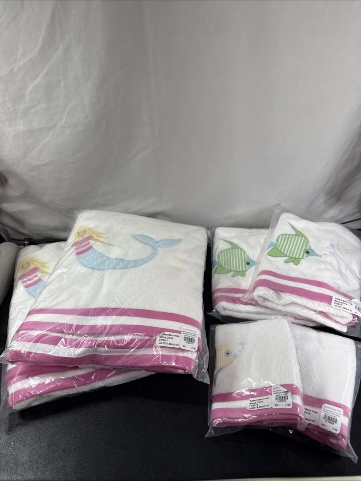 Pottery Barn Kids Under The Sea Mermaid (Lote de 2) Juego de 3 toallas •Nuevo• Foto 1 de 4