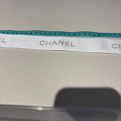 Authentic Chanel Ribbon, White With Silver Glitter 1m Length - Image 1 of 4