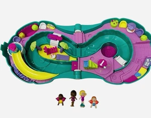 Parco acquatico Polly Pocket vintage 1995 Splash 'n Slide Bluebird completo - Foto 1 di 11