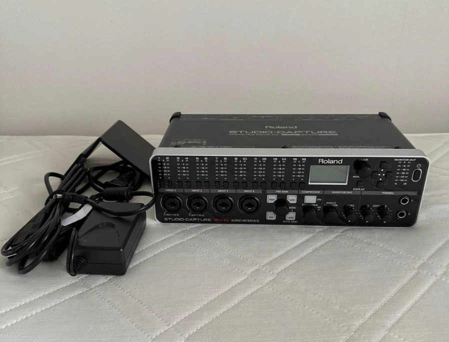 Roland UA-1610 STUDIO-CAPTURE ANALOG 16x8 DIGITAL 2x2 USB2.0 16IN/10OUT - Image 1 of 4