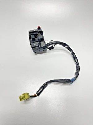 Left Clip On Horn Turn Switch 2006-2007 Suzuki GSXR600 750 OEM - Image 1 of 4