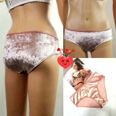 PANGUITA VICTORIA'S SECRET HIPHUGGER TERCIOPELO RICO LOGOTIPO EN RELIEVE ROSA - MARRÓN talla S  Foto 1 de 4