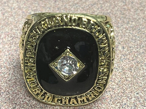 1950 COMMEMORATIVE CHAMPIONSHIP RING BROWNS SIZE 11 Cover