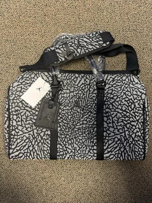 Jordan Icon Duffle Bag Luggage Cement Monogram (25L)  MM0978-I00 SIZE-L - Image 1 of 4