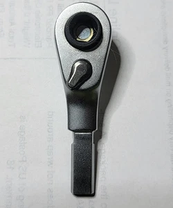 Micro 1/4" SQ DR / 1/4" Hex DR. EDC ratchet Takes sockets or any hex / flat bit! - Picture 1 of 3