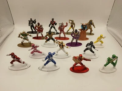 Lote de 18 figuras fundidas a presión de Power Rangers de 1,65" de Jada Toys Foto 1 de 4