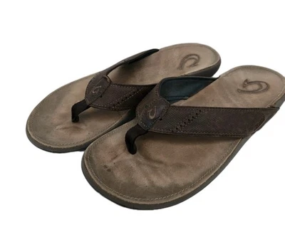 Sandalias de playa informales chanclas de cuero marrón talla 12 OLUKAI Nui para hombre Foto 1 de 4