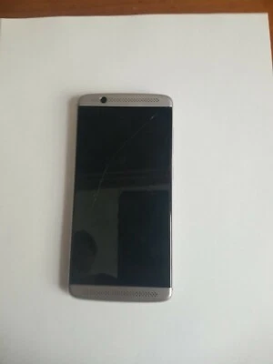 Только детали Axon Zte 2017 треснувший экран - Изображение 1 из 4