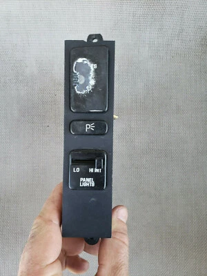 1990 1991 1992 1993 Buick Riviera Reatta Headlight HeadLamp Switch 3525165 WORN - Image 1 of 4